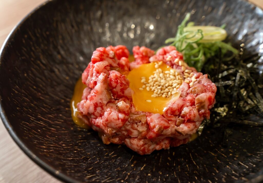 和牛もも肉のユッケ風